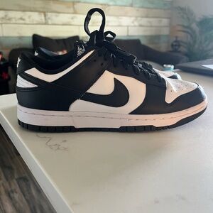 Nike dunks low